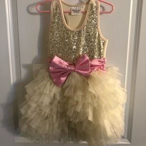 Ooh La La Couture Size 4 dress. Smoke free home.